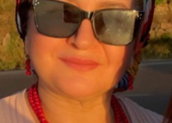 شاعرة المحبة والسلام الأستاذة  نيناليس عفان من الجزائر Nina lys Affane femme de lettres d’Algerie. __  Poème: Paix السلام