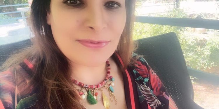 رغم هذا وذاك /نجوى الغزال