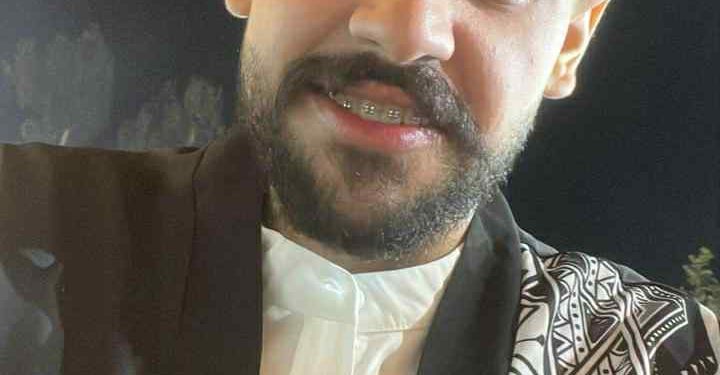 أنا القلم والورقة /وحيد جلال الساحلي