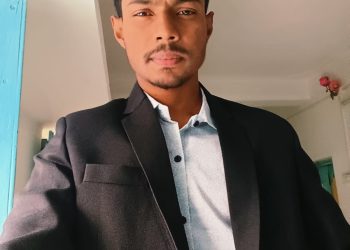 بين القيود والأطلال /عماد الدين