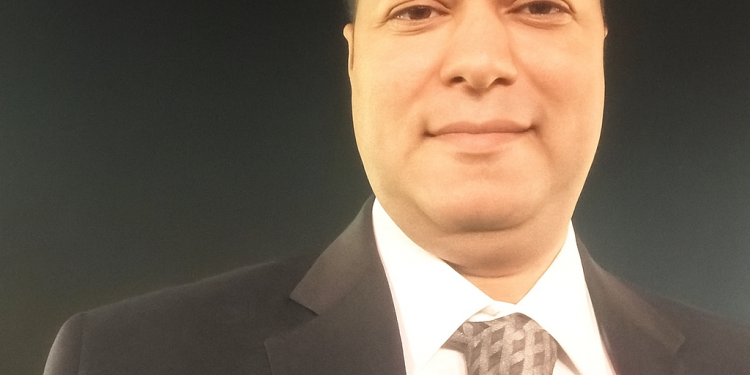 الأديب ناصر رمضان عبد الحميد في سطور