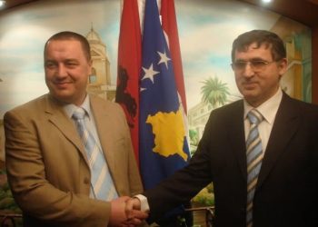 الشعر كمرآة للضمير: نظرة نقدية في ديوان “أنت العنوان” بقلم: أ.د. بكر إسماعيل الكوسوفي