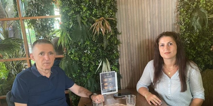 قراءة في مرايا فيتوره عثماني الشعرية بقلم أ. د. بكر إسماعيل الكوسوفي