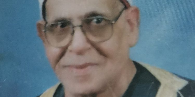 قيثارة أنت /مهداة إلى فضيلة الشيخ الراحل محمد السنراوي بقلم /ناصر رمضان عبد الحميد