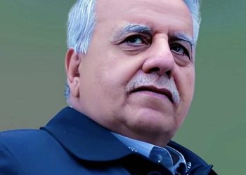 صوت الشعروالمنفی –دراسة في السیرة والفکر والجمالیات النسویة بقلم عباس عبد الرازق