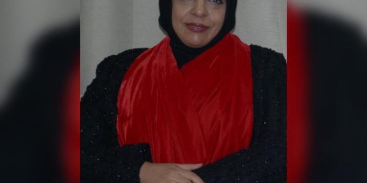 السيرة الذاتية والأدبية للشاعرة البحرينية منار السماك