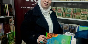 الباحثة السورية نوار الشاطر تدشن الأعمال الكاملة لجدها العارف بالله عبد الرحيم الشاطر