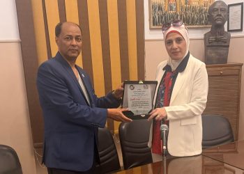 ملتقى الشعراء العرب يكرم الدكتورة زبيدة الفول للعام الثاني على التوالي