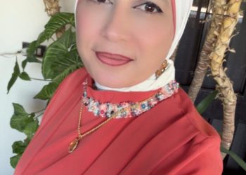 السيرة الذاتية والأدبية للشاعرة اللبنانية الدكتورة زبيدة الفول