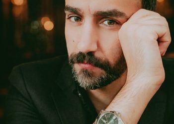 أذنان للصمت /مصطفى عبد زيد