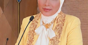 ناصر رمضان وملتقى الشعراء العرب  حين صار الحرف شمساً  د. زبيدة الفول
