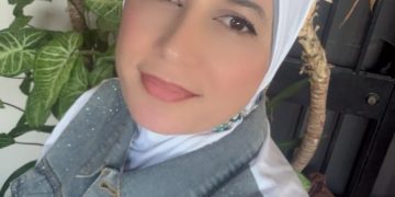 حين يصبح الحلم تاجاً د. زبيدة الفول الترجمة الى الفرنسية: الاديبة رنا شاكر