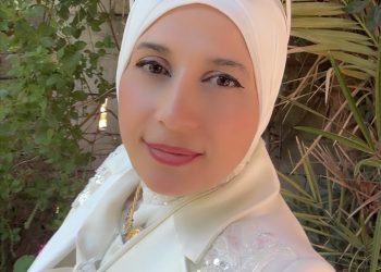 فرضية الوجود بين كفيك/د. زبيدة الفول
